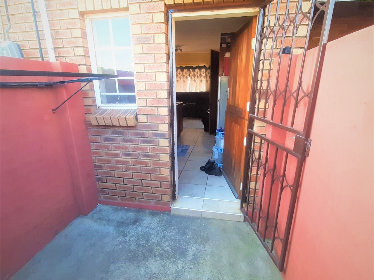 2 Bedroom Property for Sale in Waterval East North West